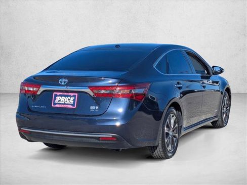 Used 2016 Toyota Avalon XLE Premium image 5