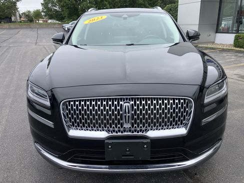 Used 2023 Lincoln Nautilus Reserve w/ Cargo Utility Package AWD/4WD image 2