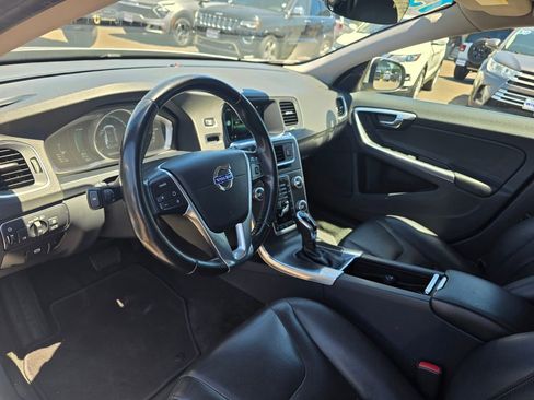 Used 2015 Volvo V60 T5 Premier FWD image 9