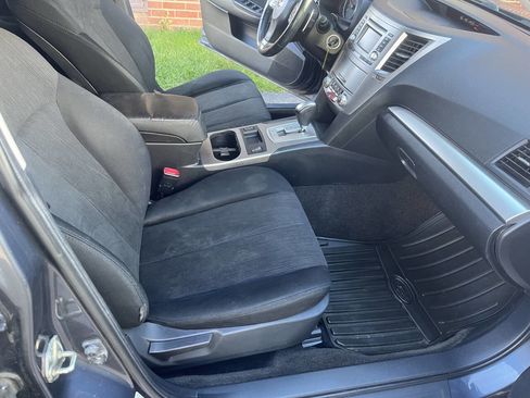 Used 2014 Subaru Outback 2.5i Premium image 17