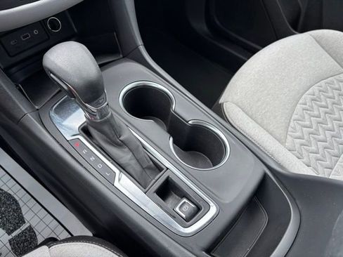 Used 2024 Chevrolet Equinox LS image 28