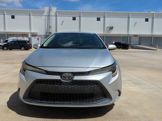 Used 2020 Toyota Corolla LE FWD video 2