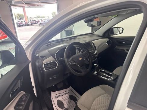 Used 2020 Chevrolet Equinox LS AWD/4WD image 14
