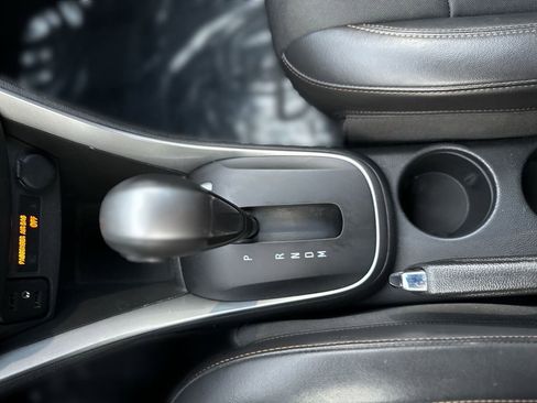 Used 2022 Chevrolet Trax LT w/ Driver Confidence Package AWD/4WD image 20