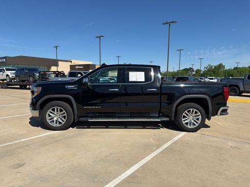 Used 2020 GMC Sierra 1500 SLT RWD image 8