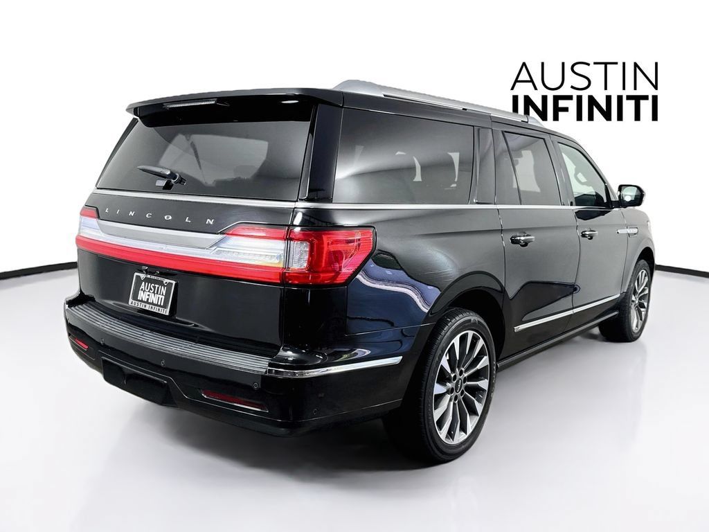 Used 2021 Lincoln Navigator L Reserve AWD/4WD image 7