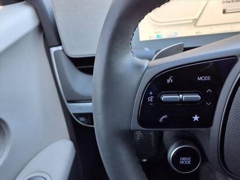 Used 2024 Hyundai Ioniq 5 SEL image 17