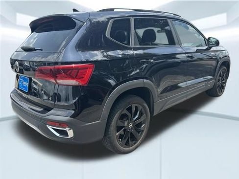 Used 2022 Volkswagen Taos SEL FWD image 6