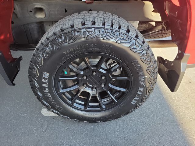 Used 2021 Chevrolet Silverado 1500 Custom Trail Boss w/ LPO, Dark Essentials Package AWD/4WD image 28