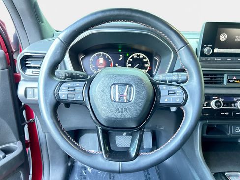 Certified 2023 Honda Pilot Sport image 16