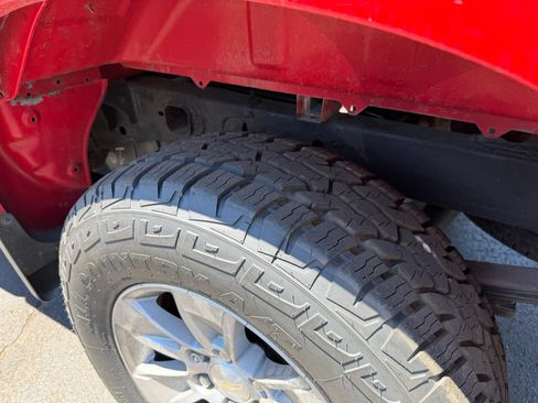 Used 2019 Chevrolet Silverado 1500 LT w/ All-Star Edition AWD/4WD image 24
