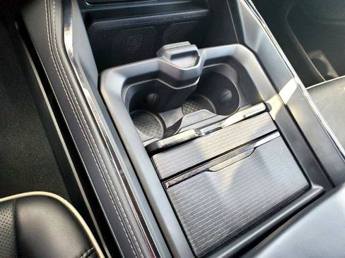 Used 2022 RAM 1500 Limited w/ Body-Colour Bumper Group image 13