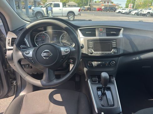 Used 2018 Nissan Sentra S image 12