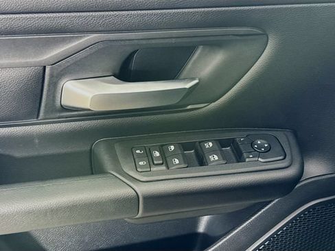New 2026 RAM 1500 Express AWD/4WD image 17