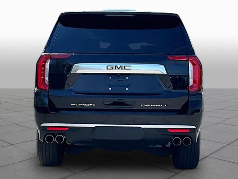 Used 2023 GMC Yukon XL Denali AWD/4WD image 5