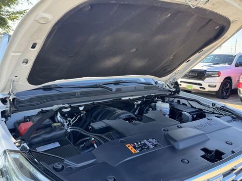 Used 2020 GMC Yukon XL Denali w/ Denali Premium Package image 26