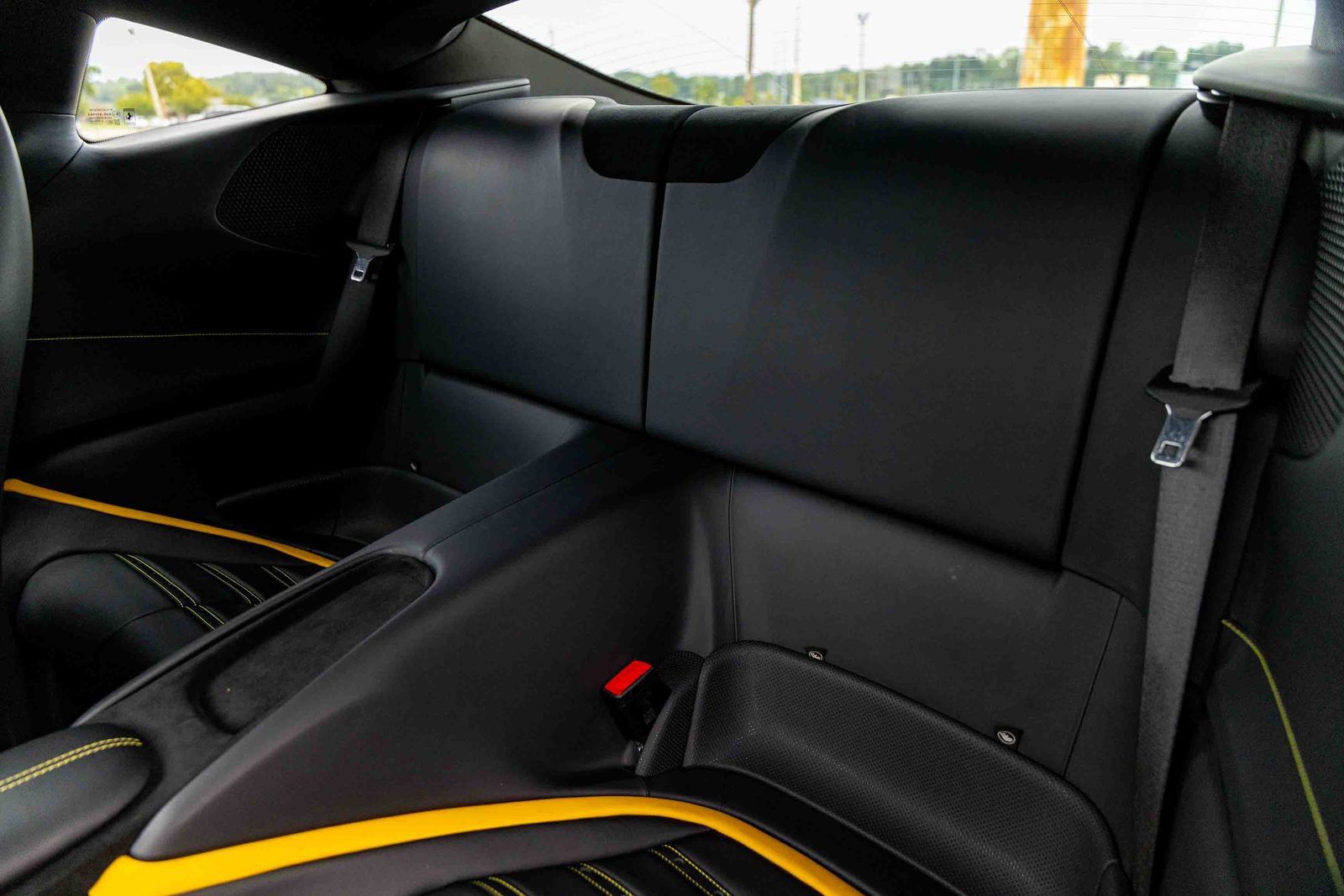 Used 2022 Ferrari Roma RWD image 24