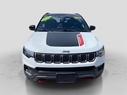 Used 2024 Jeep Compass Trailhawk image 10