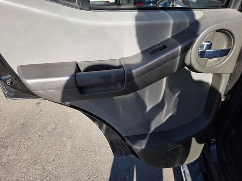 Used 2013 Nissan Xterra S AWD/4WD image 8