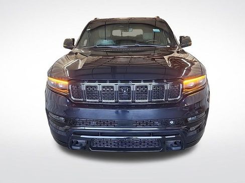 Used 2023 Jeep Grand Wagoneer Series III w/ Quick Order Packagew 28T AWD/4WD image 9