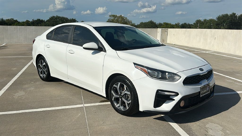 Used 2020 Kia Forte LXS FWD image 14