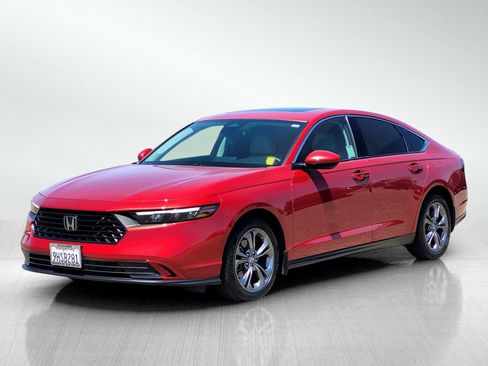 Used 2023 Honda Accord EX image 11