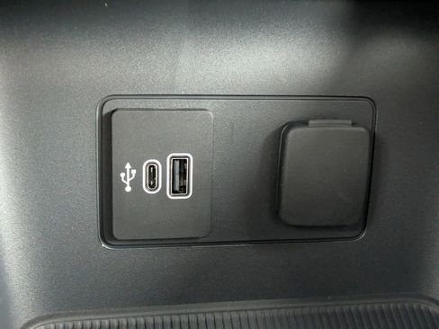 New 2026 Ford Explorer Active AWD/4WD image 26