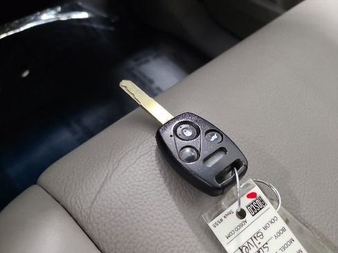 Used 2011 Honda Pilot Touring image 38