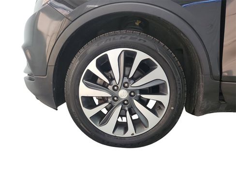 Used 2021 Buick Encore Preferred image 34