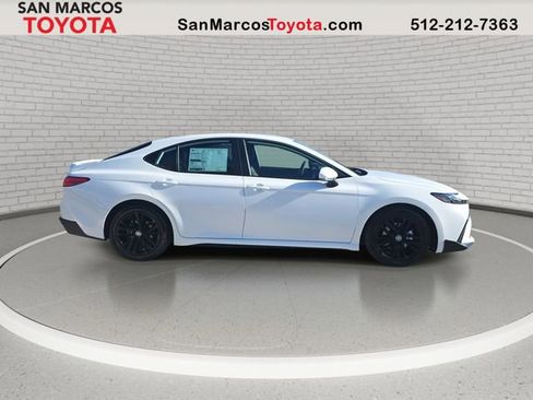New 2026 Toyota Camry SE image 4