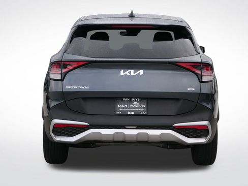 Certified 2025 Kia Sportage LX image 5