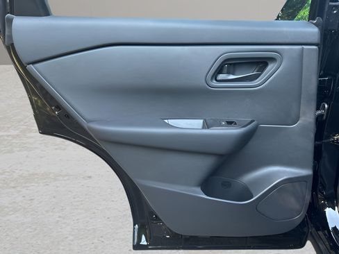Certified 2026 Nissan Rogue S AWD/4WD image 21