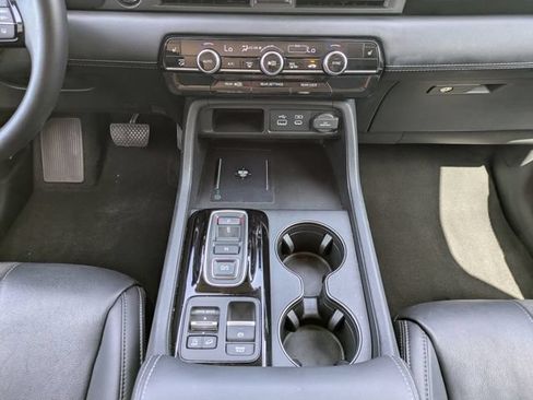 Used 2023 Honda Pilot EX-L image 19