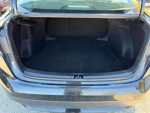 Used 2022 Toyota Corolla LE image 20