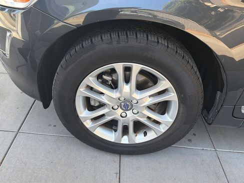 Used 2016 Volvo XC60 T5 Premier w/ Proximity Package image 10