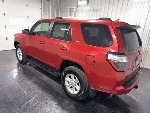 Used 2024 Toyota 4Runner SR5 AWD/4WD image 2