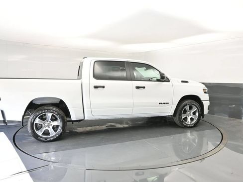 New 2026 RAM 1500 Express RWD image 15