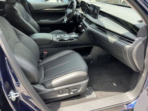 Used 2025 INFINITI QX60 Pure w/ Cargo Package FWD image 11