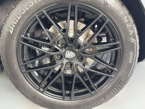 Used 2024 Porsche Cayenne Coupe AWD/4WD image 14