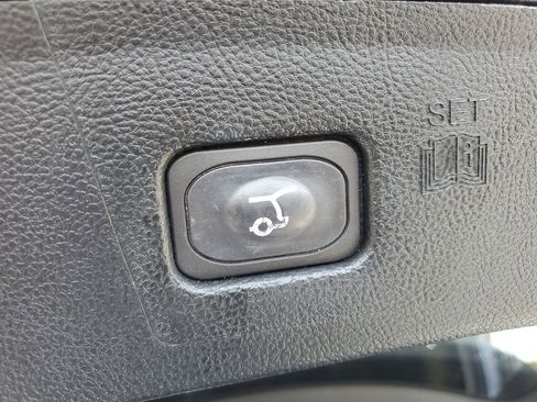 Used 2020 Ford Edge Titanium w/ Equipment Group 301A image 16