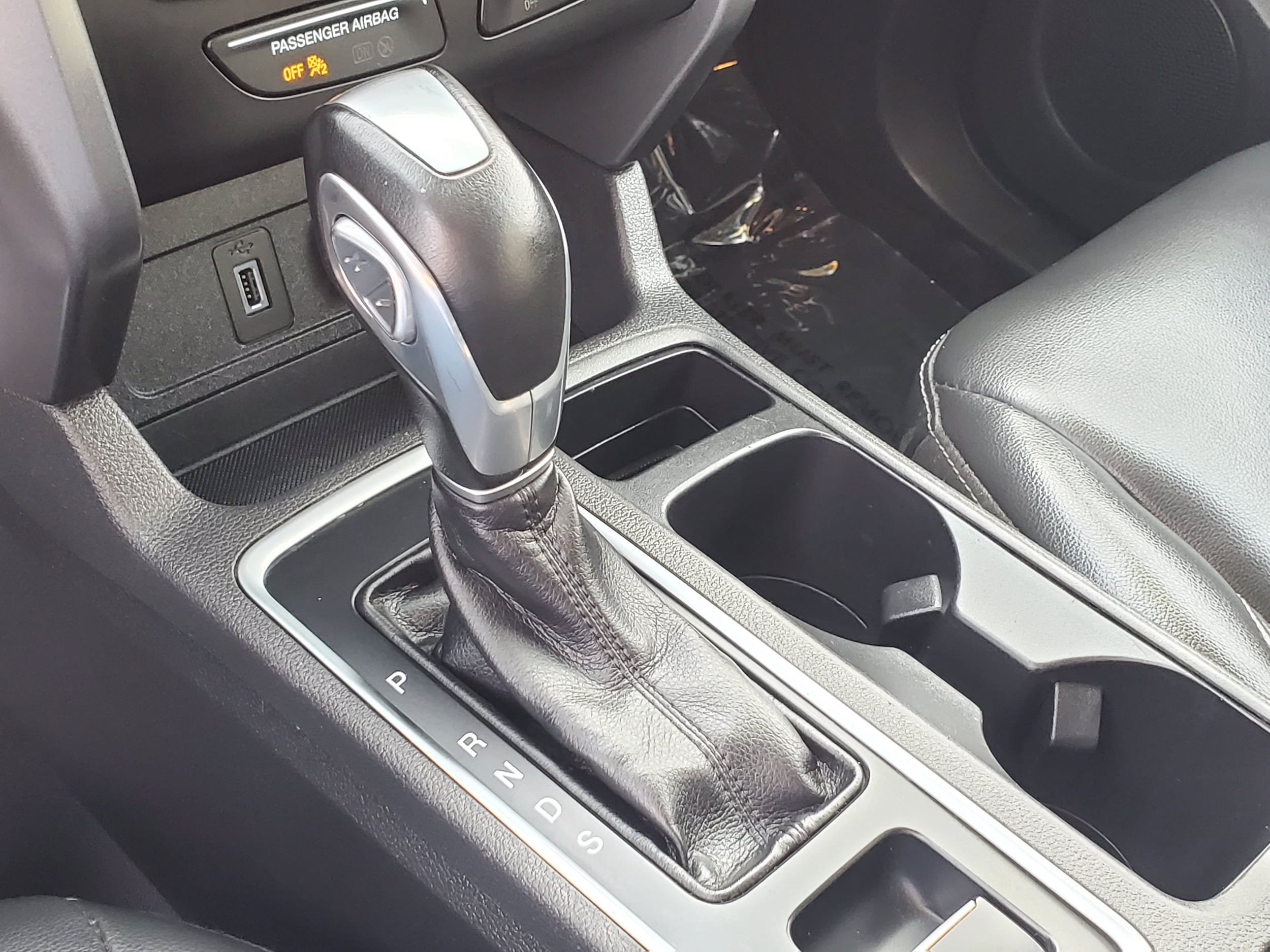 Used 2019 Ford Escape SEL AWD/4WD image 25