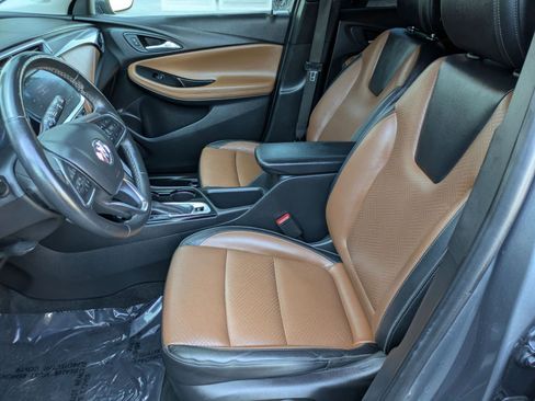 Used 2021 Buick Encore GX Essence w/ Experience Buick Package FWD image 21