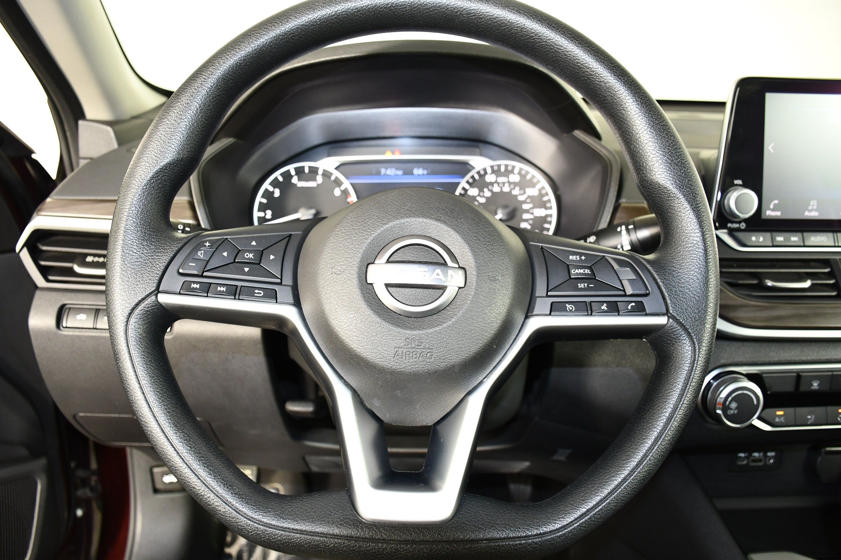 Used 2024 Nissan Altima 2.5 SV FWD image 20
