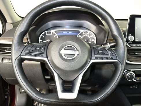 Used 2024 Nissan Altima 2.5 SV FWD image 20