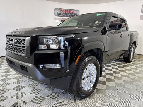 Used 2024 Nissan Frontier SV w/ SV Convenience Package RWD image 7