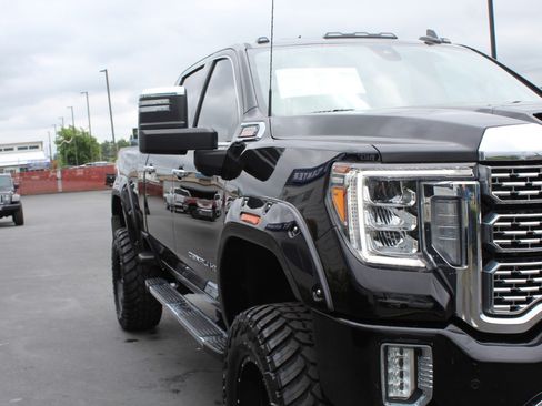 Used 2022 GMC Sierra 3500 Denali w/ Denali Ultimate Package AWD/4WD image 9