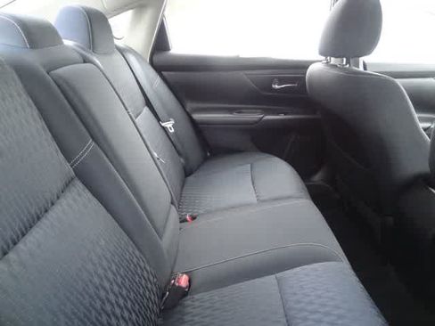Used 2017 Nissan Altima 2.5 S w/ Power Driver Seat Package FWD image 11