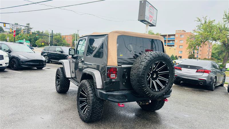 Used 2018 Jeep Wrangler Rubicon AWD/4WD image 24