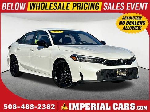 Used 2025 Honda Civic Sport image 1