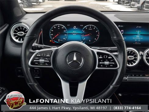 Used 2021 Mercedes-Benz GLB 250 4MATIC w/ Premium Package image 28